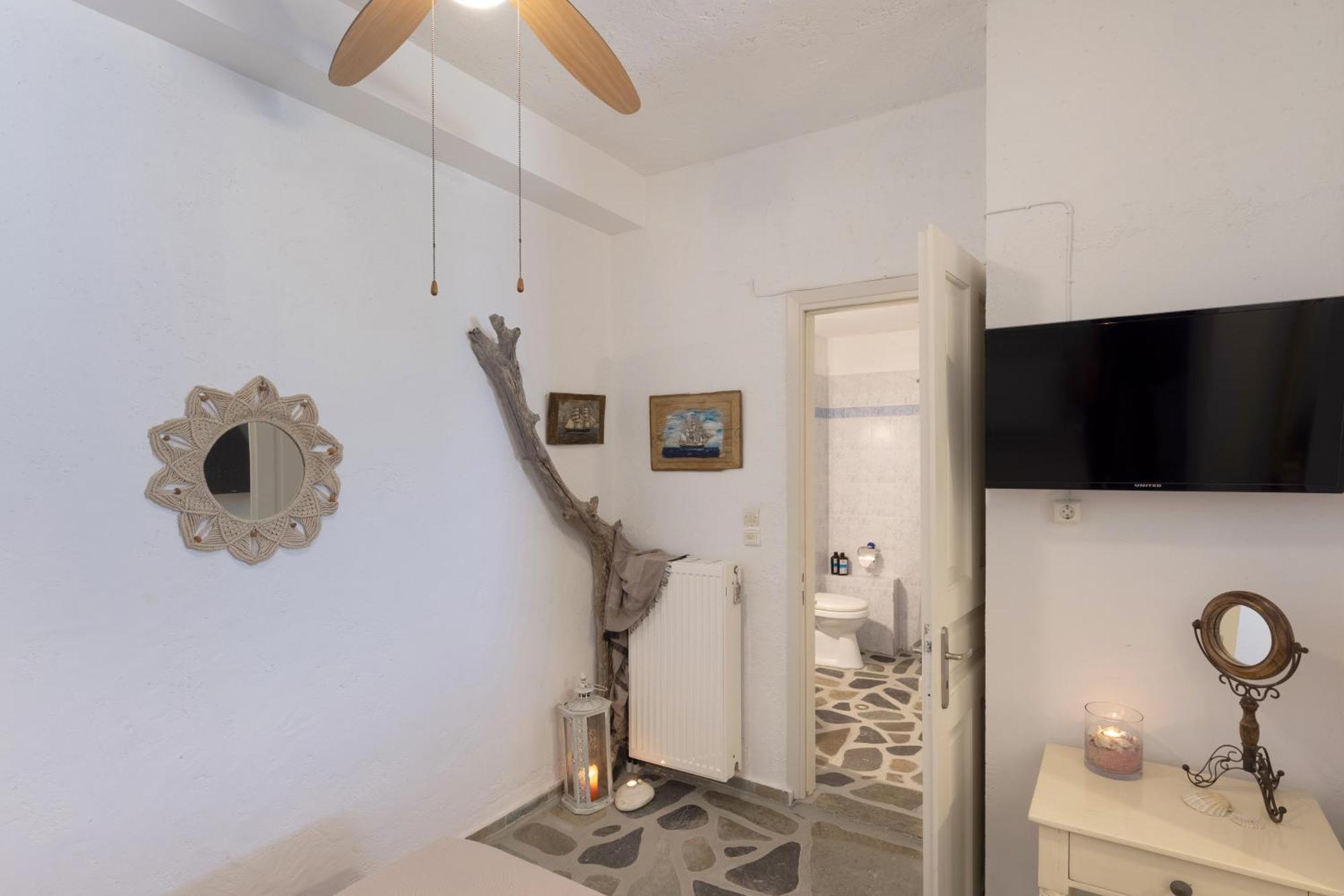 Aegean View - Seaside Apartment In Syros Azolimnos Eksteriør bilde