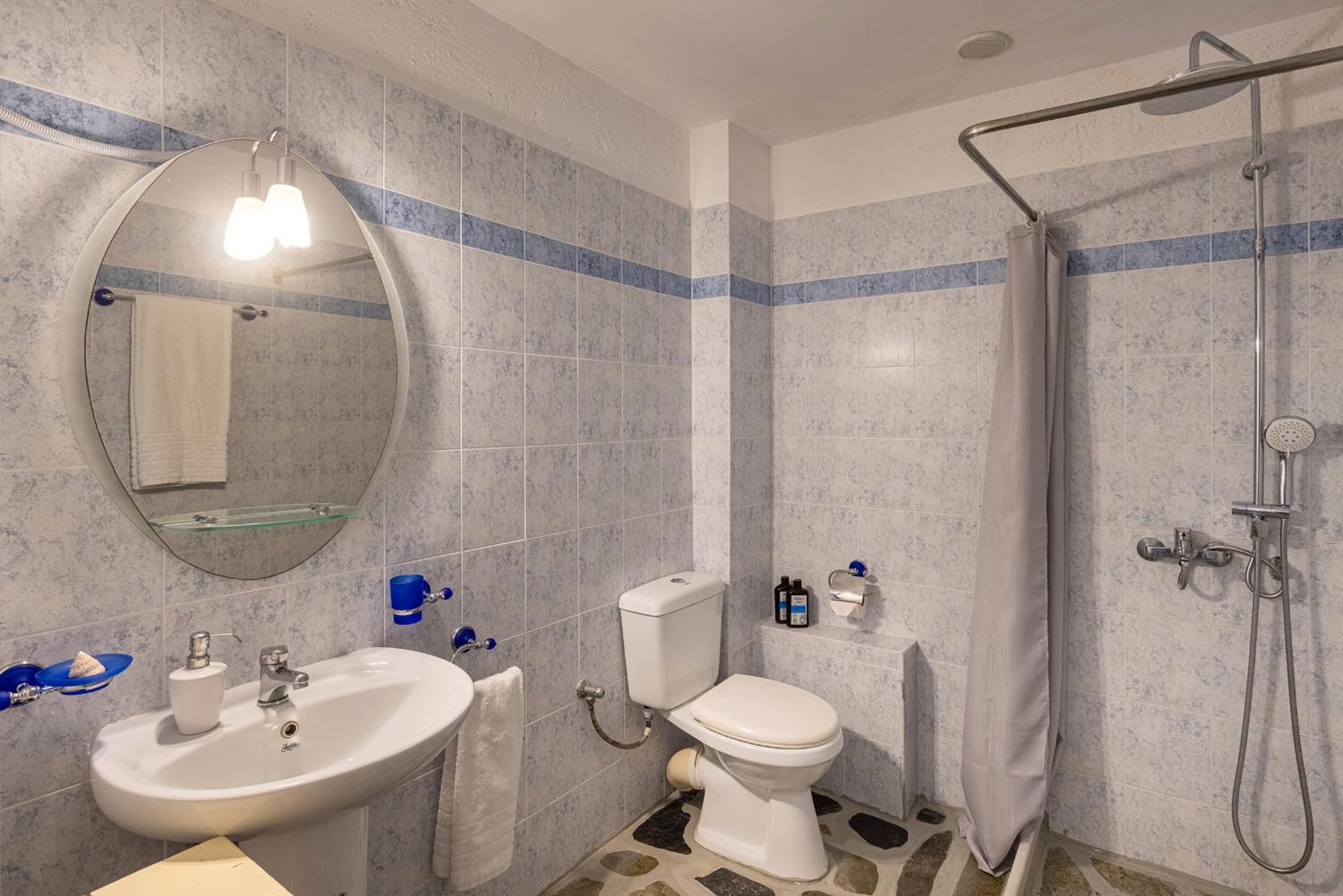 Aegean View - Seaside Apartment In Syros Azolimnos Eksteriør bilde