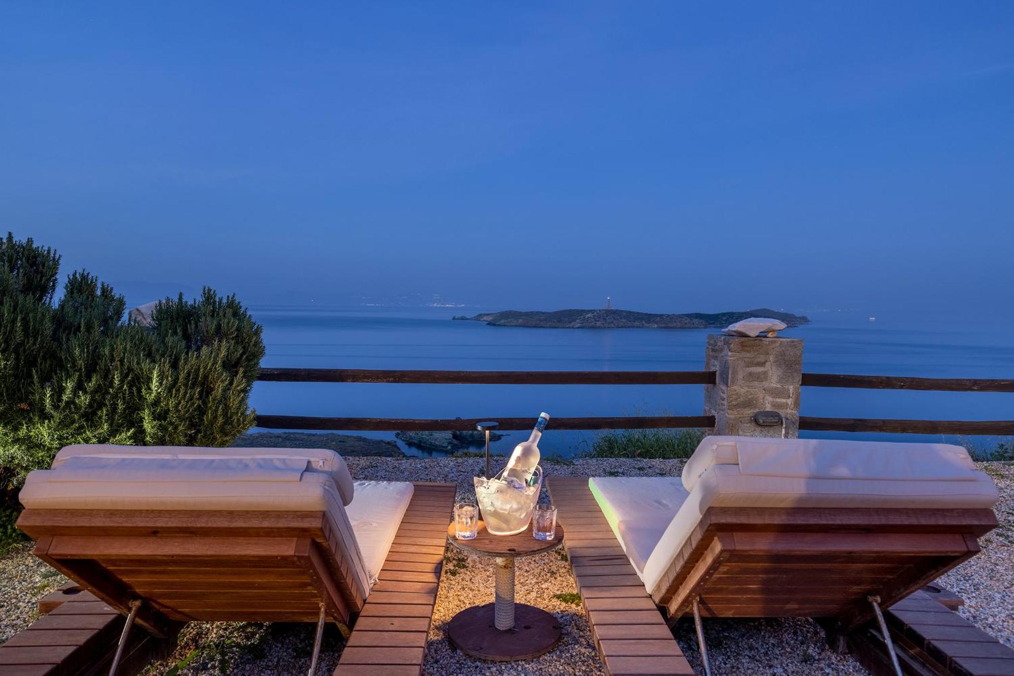 Aegean View - Seaside Apartment In Syros Azolimnos Eksteriør bilde